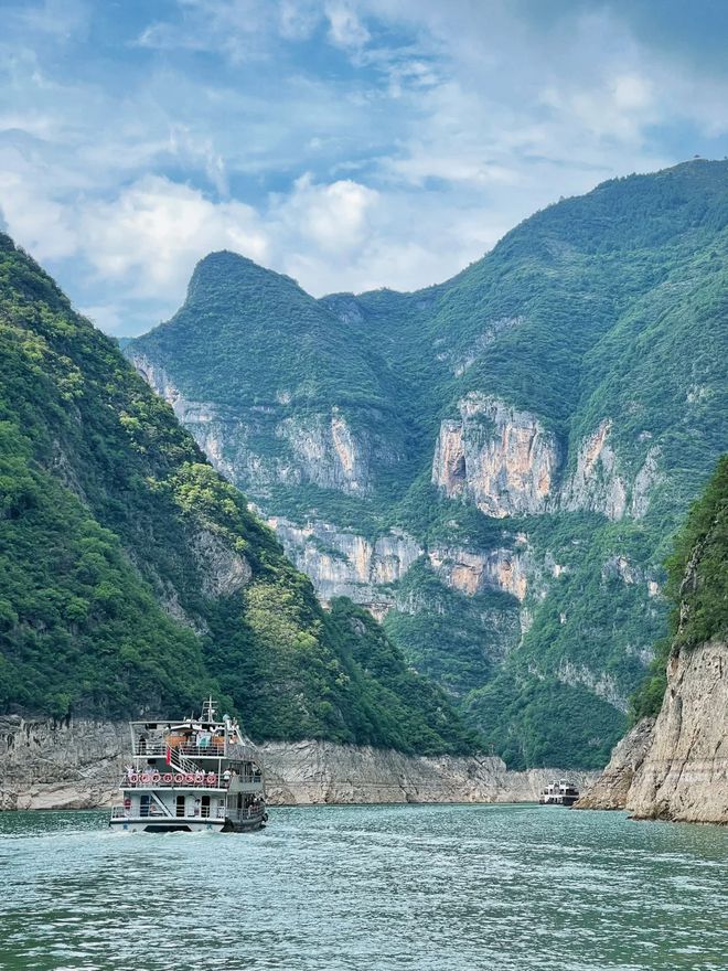 多少钱重庆三峡四天三晚最佳行程路线pg电子中国网站重庆三峡4日游跟团(图1)
